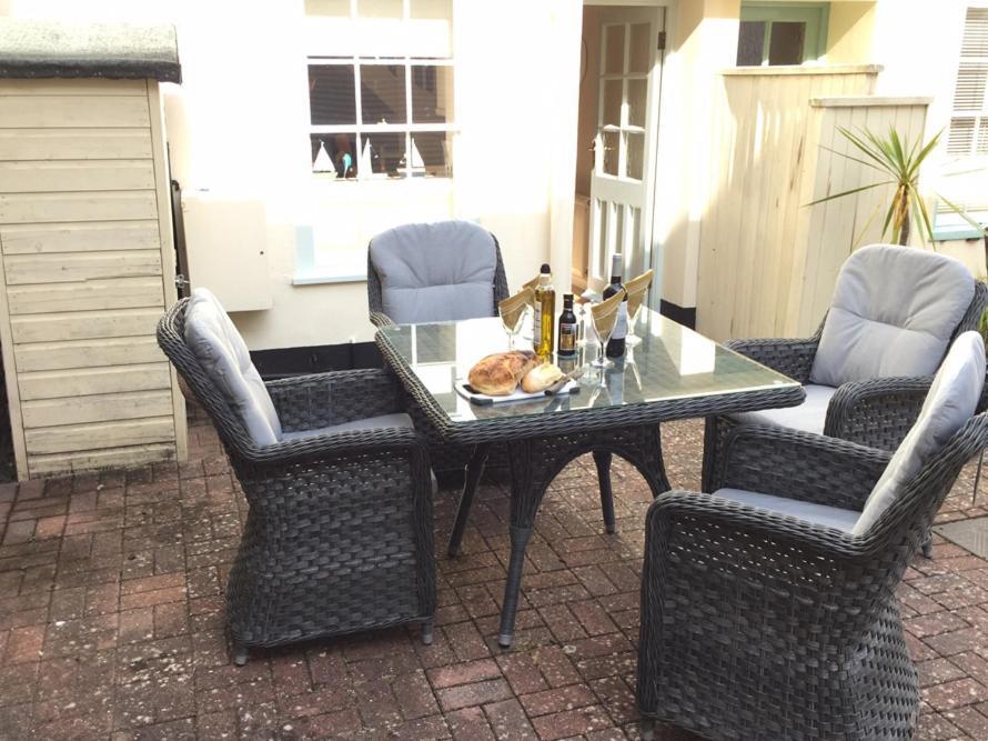 7 Charles Street Villa Dartmouth Bagian luar foto